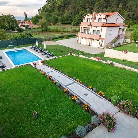 Green Paradise Estate Trilj Exterior photo