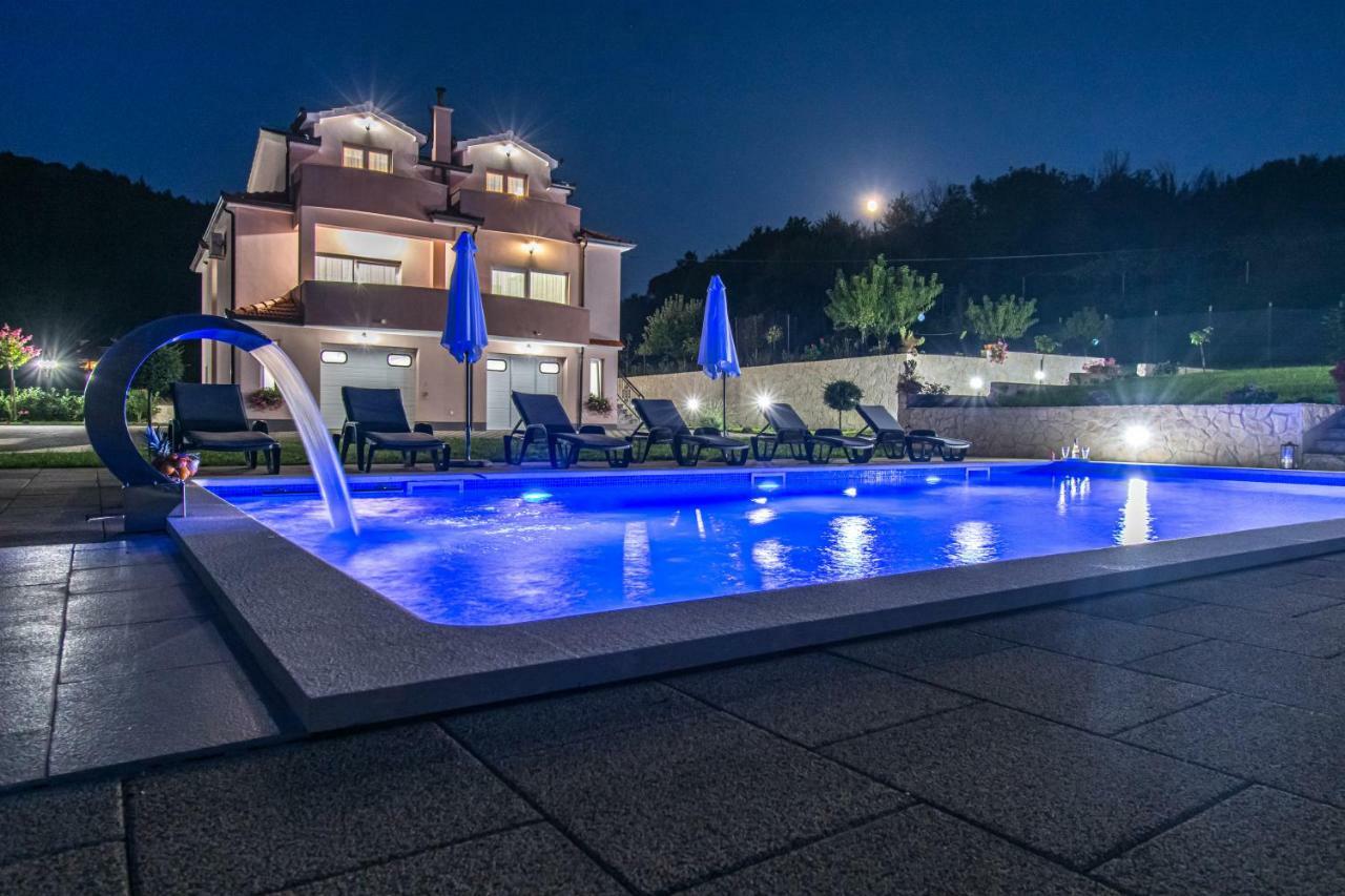 Green Paradise Estate Trilj Exterior photo